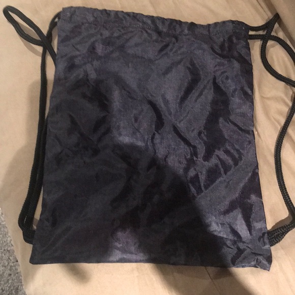 Champion strap bag - Picture 3 of 3